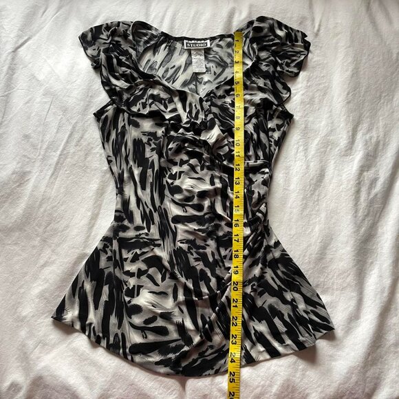 Vintage Ruffled Blouse - Picture 7 of 8